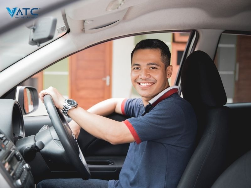 Học nghề lái xe tải – xe du lịch