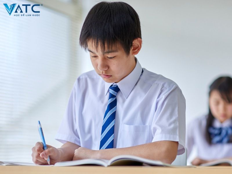 chọn ngành theo xu hướng hoặc theo bạn bè