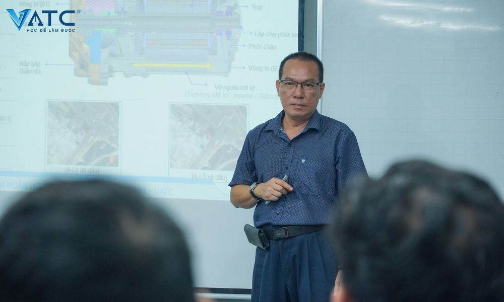 học sửa chữa xe ô tô điện với khoá đào tạo chất lượng tại vatc