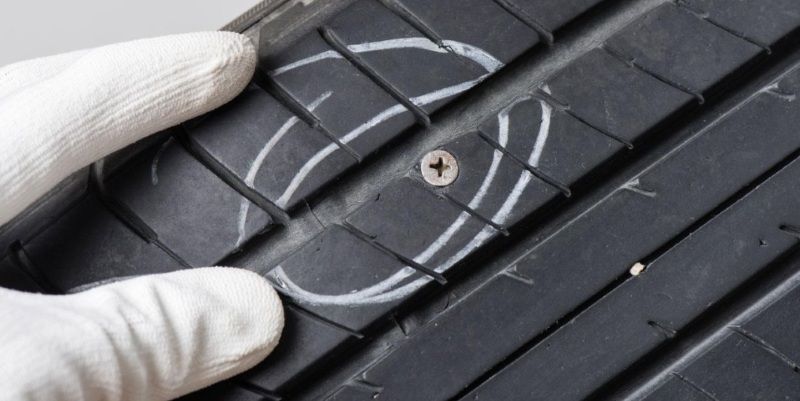 Lốp xe bị thủng