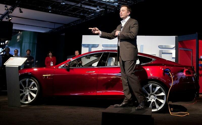 Tesla Model X P100D giá 8 tỷ đồng tại TPHCM