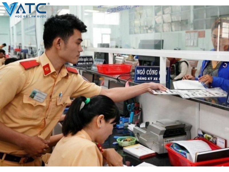 Những thủ tục, chi phí cần làm để một chiếc ôtô mới có thể lăn bánh