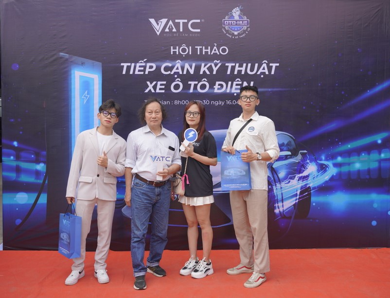 hội thảo, hội thảo ô tô điện, xe ô tô điện, hội thảo xe điện, hội thảo xe điện VATC, trung tâm VATC, triển lãm ô tô điện, xe ô tô, xe hơi điện, hội thảo xe ô tô điện