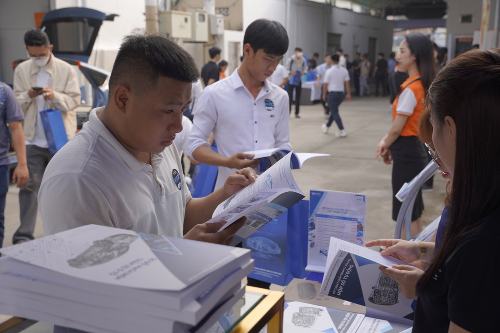 hội thảo, hội thảo ô tô điện, xe ô tô điện, hội thảo xe điện, hội thảo xe điện VATC, trung tâm VATC, triển lãm ô tô điện, xe ô tô, xe hơi điện, hội thảo xe ô tô điện