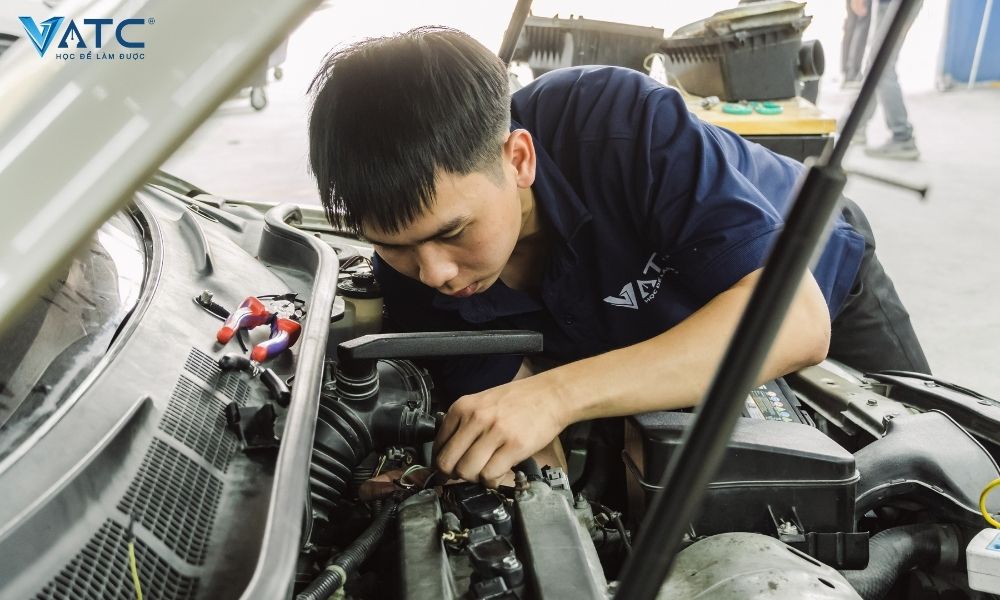 Học sửa chữa ô tô, ngành ô tô, công nghệ kỹ thuật ô tô, ô tô, trường dạy sửa chữa ô tô, trung tâm VATC, trung tâm dạy nghề ô tô, VATC