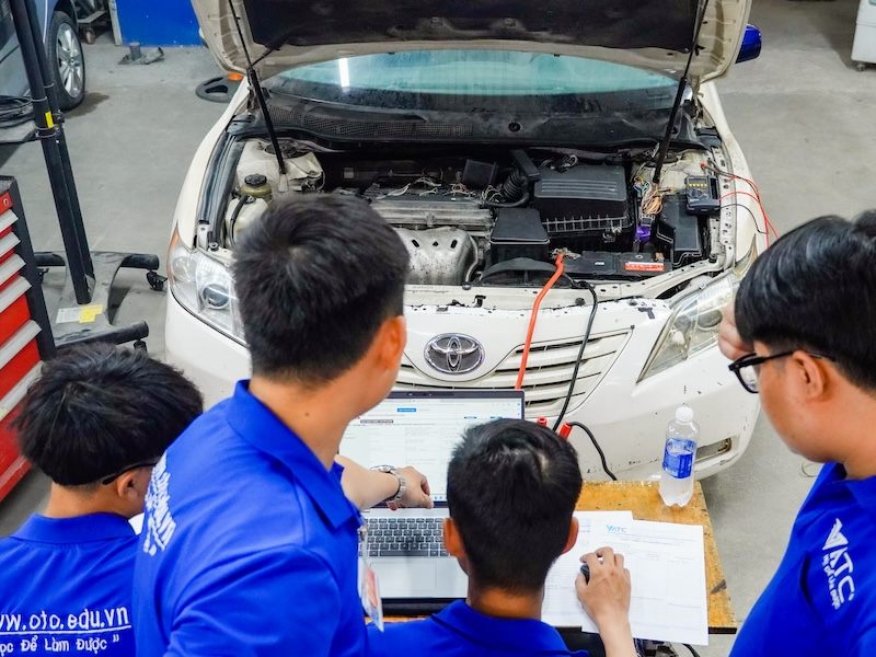 nghỉ học sớm nên học nghề gì