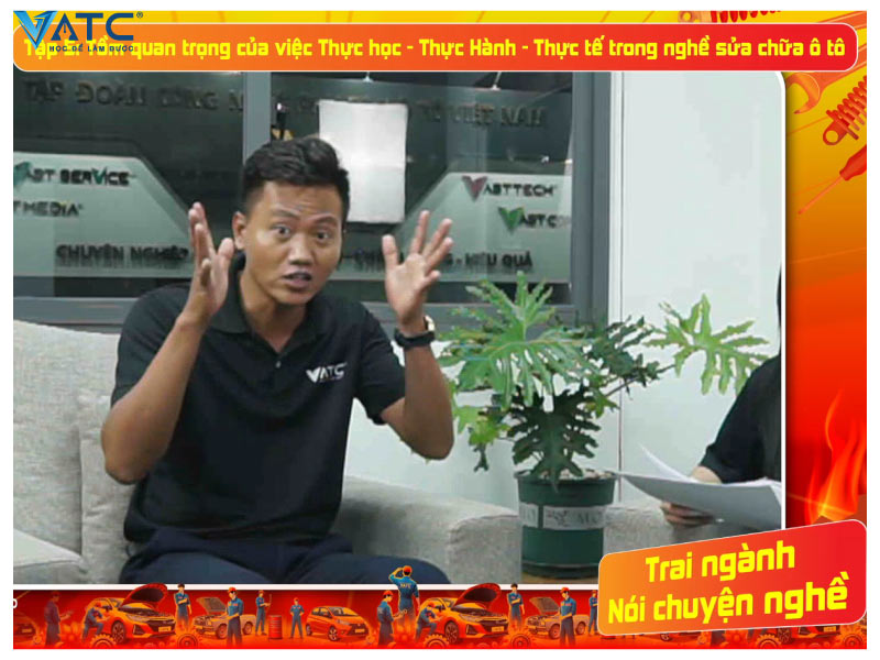 Chuyên gia Đặng Văn Luyện tại Talkshow Trai Ngành Nói Chuyện Nghề