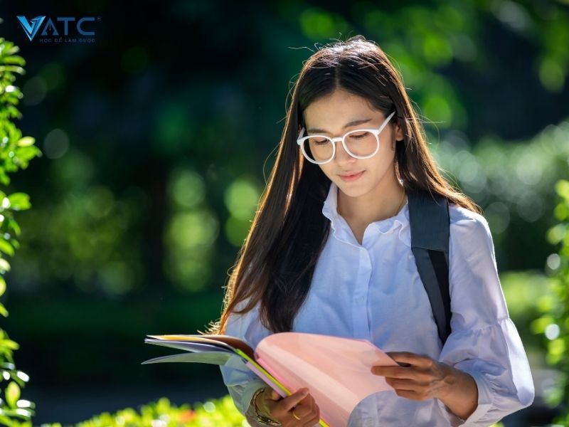 có nên chọn học đại học