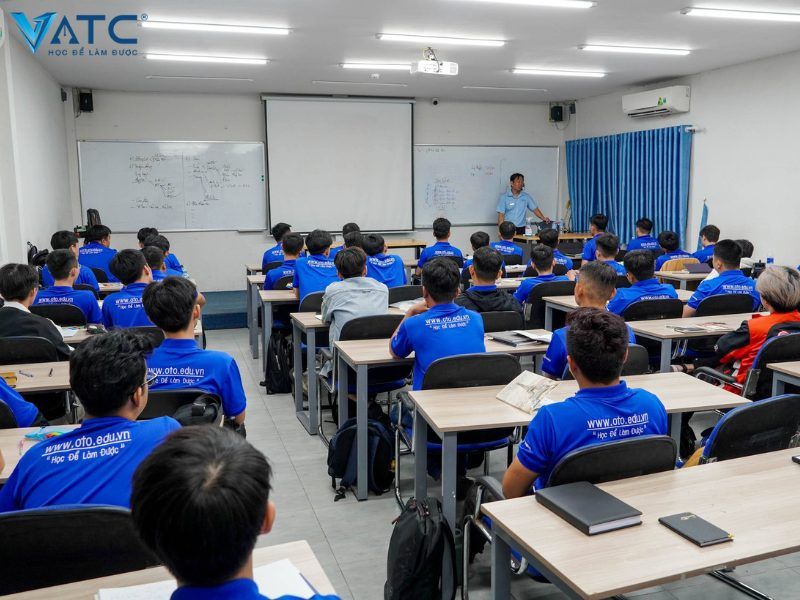 đại học là gì học nghề là gì