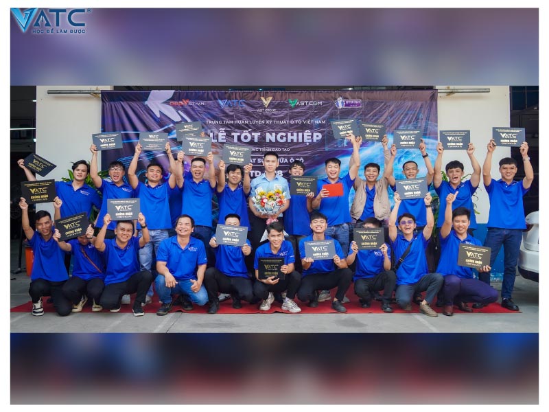 lớp kỹ thuật sửa chữa ô tô toàn diện k8