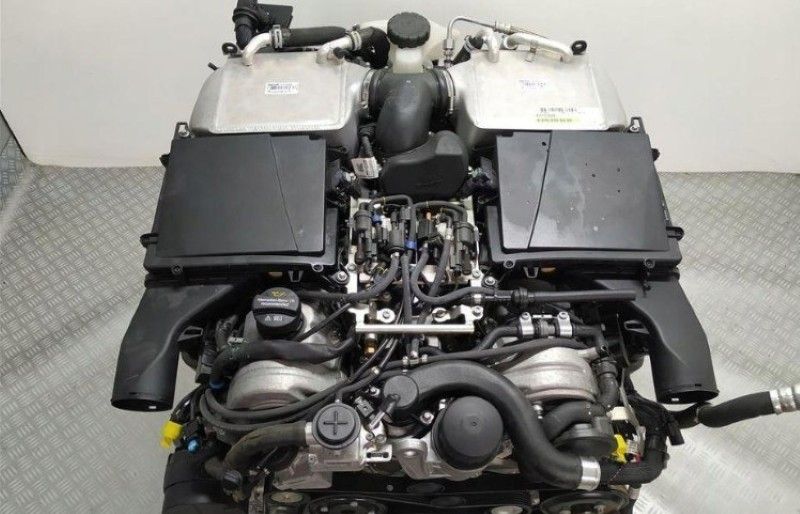 Tìm hiểu về động cơ Mercedes M279 V12