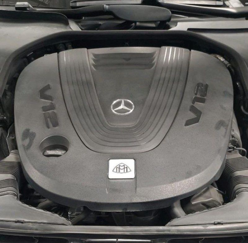 Động cơ V12 Mercedes