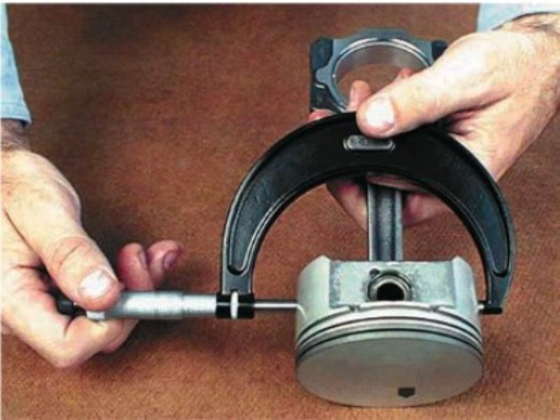 Đường kính ngoài piston