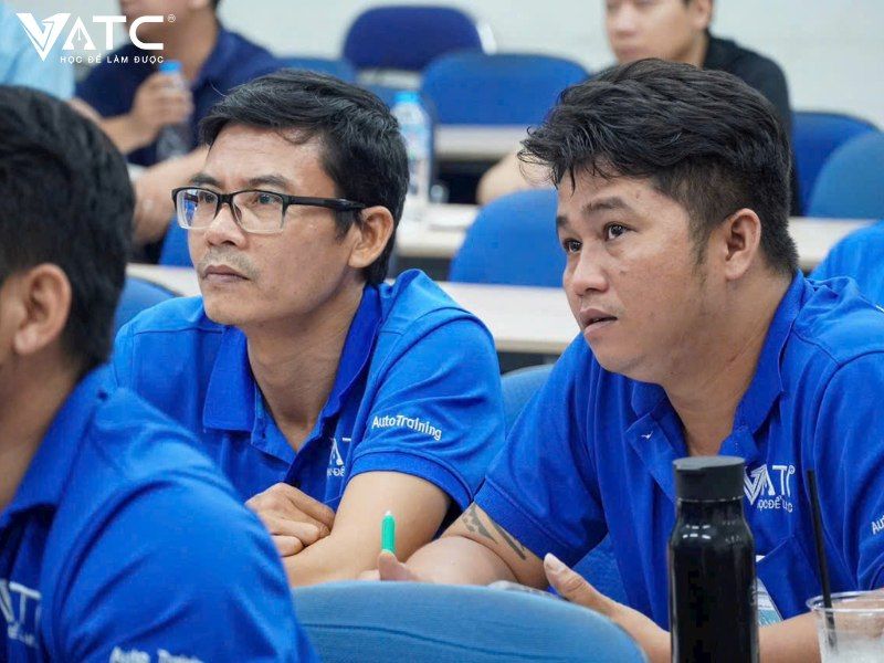 các tiêu chí chọn khóa học nghề ô tô cho người đi làm
