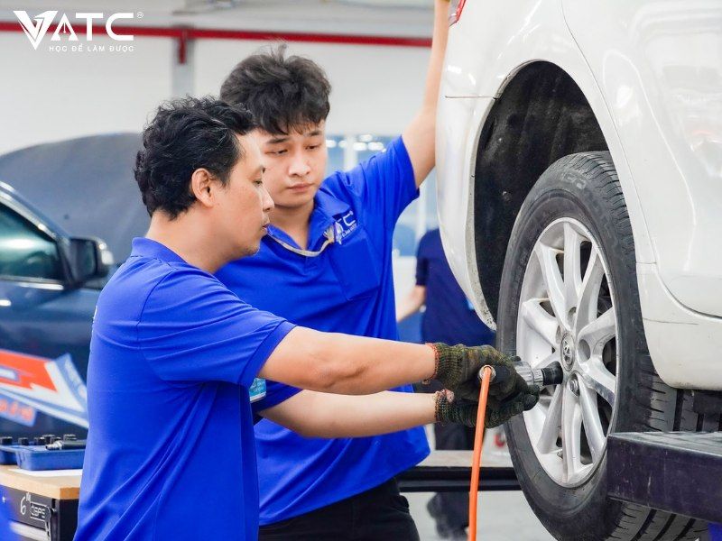 ngành công nghệ kỹ thuật ô tô vẫn là một trong những lĩnh vực “khát nhân lực”