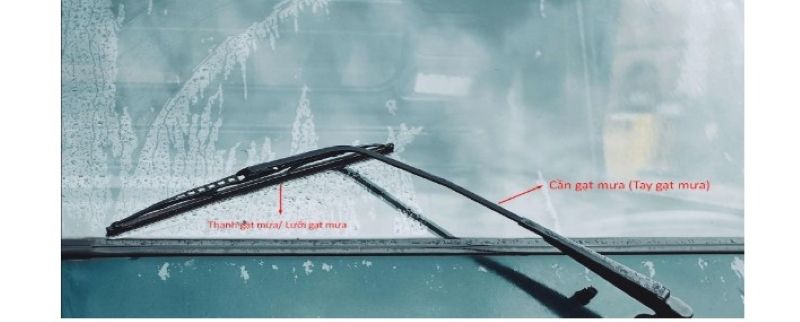 Cần gạt và lưỡi gạt mưa
