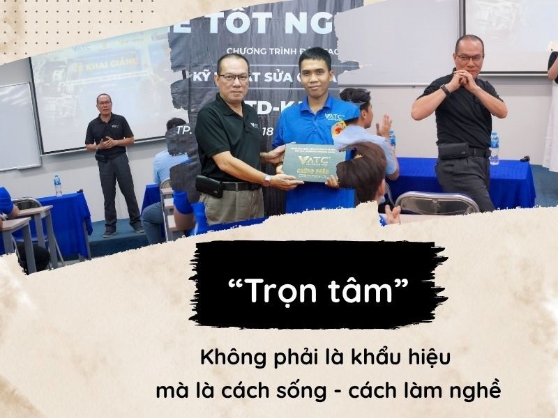 thầy thống trọn tâm với tất cả những gì mình đang cống hiến