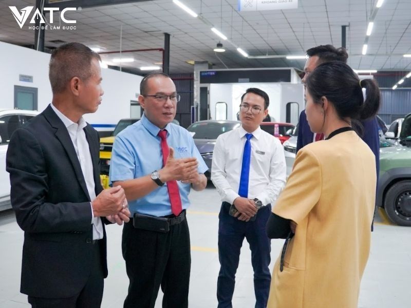 Xây dựng triết lý chung để rút ngắn khoảng cách giữa đào tạo và thị trường