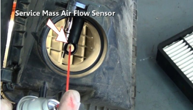 Hình 8. Vệ sinh cảm biến bằng dung dịch RP7