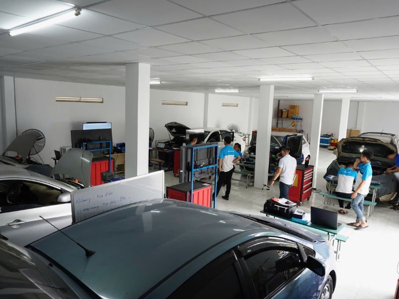 Hình ảnh trung tâm khi ở cơ sở cũ (Gò Vấp) - lúc này trang thiết bị còn chưa được hoàn thiện nhiều