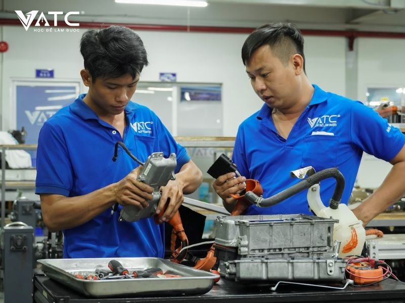 Kỹ năng thực tế ngày càng trở thành yếu tố quyết định giá trị của người lao động