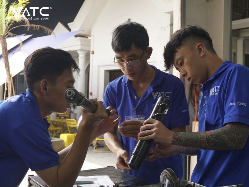 Thị trường lao động trong giai đoạn 2025–2035 dịch chuyển về chất lượng và kỹ năng