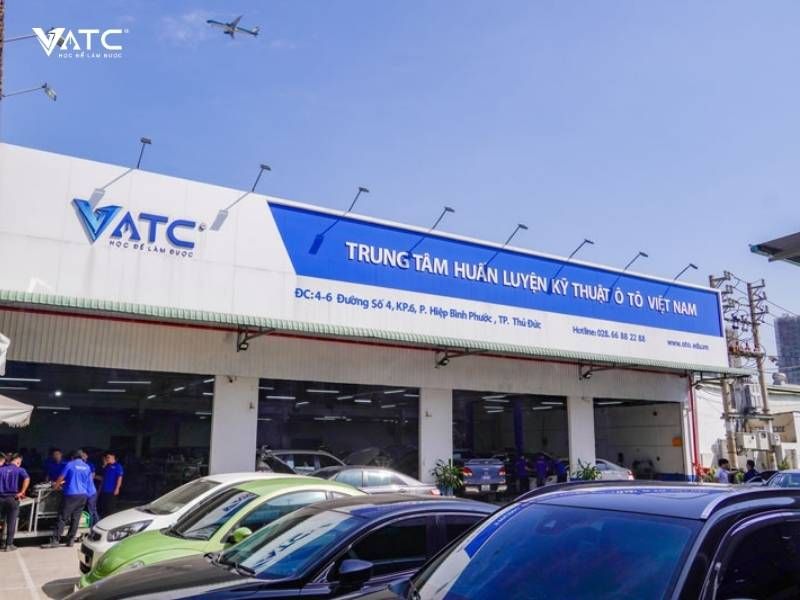 H8. Trung tâm huấn luyện kỹ thuật ô tô Việt Nam - VATC